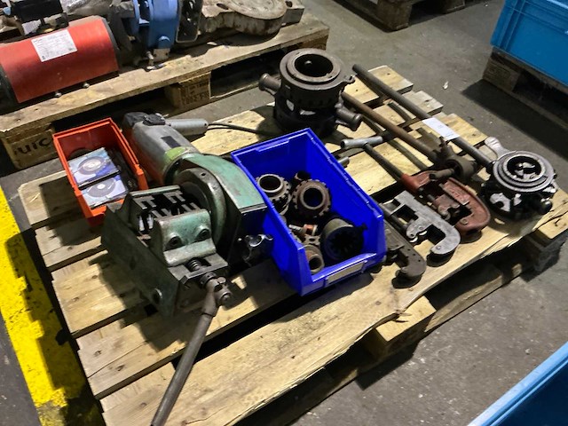 Draadsnijmachine - afbeelding 1 van  5