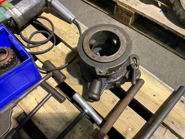 Draadsnijmachine - afbeelding 3 van  5