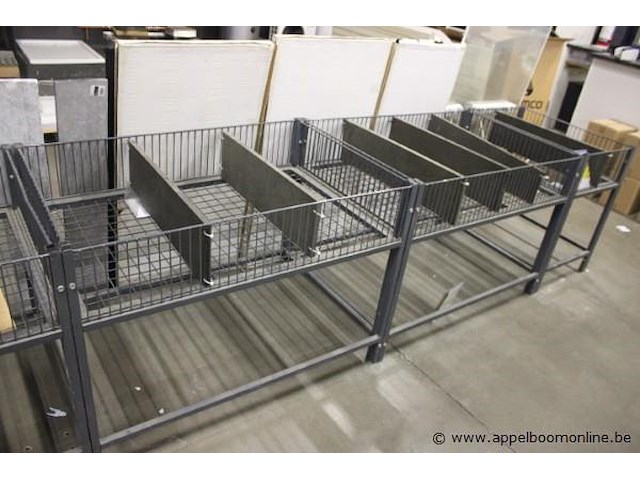 Draadstalen presentatiemeubels - afbeelding 2 van  3