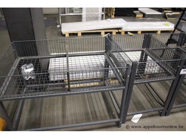 Draadstalen presentatiemeubels - afbeelding 3 van  3