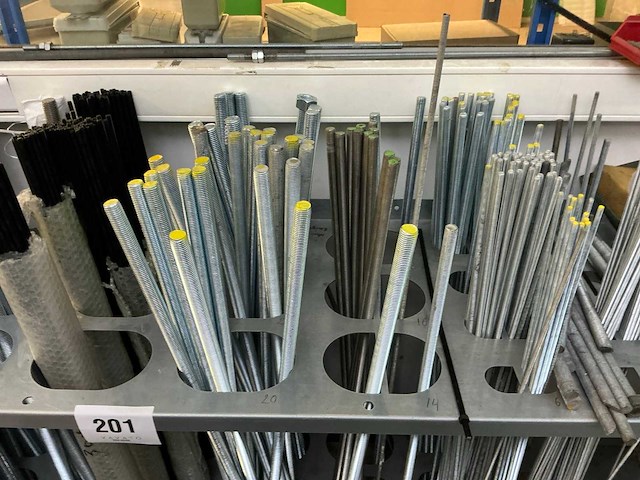 Draadstangen (380x) - afbeelding 3 van  6