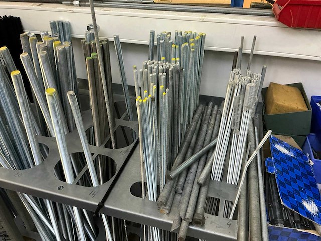 Draadstangen (380x) - afbeelding 4 van  6