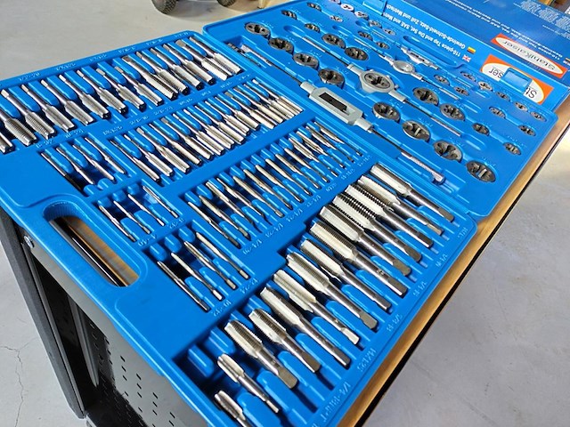 Draadtapset 110 delig metrisch - afbeelding 1 van  5