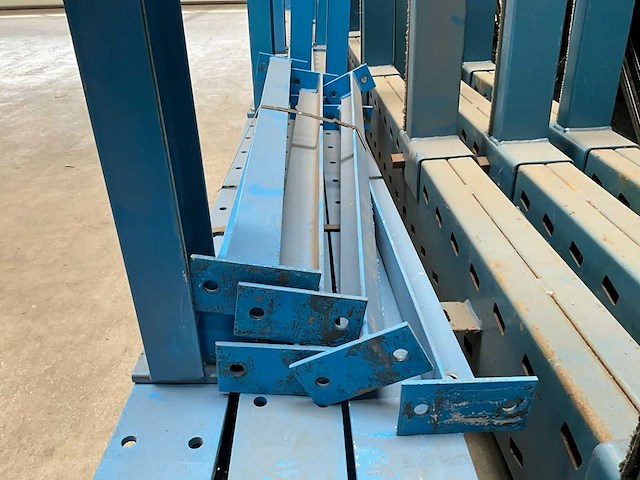 Draagarmstelling 3x12 - afbeelding 2 van  2
