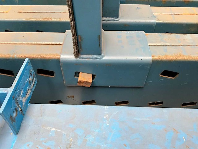 Draagarmstelling 630cm hoog - 3 staanders - afbeelding 7 van  7