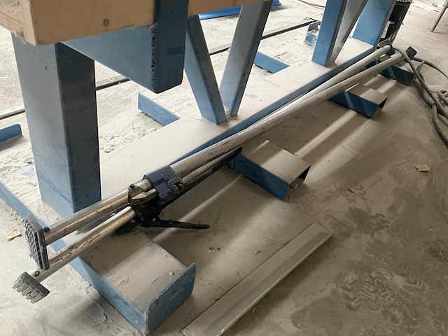 Draagarmstelling en werktafel - afbeelding 3 van  16