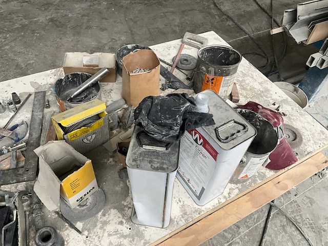 Draagarmstelling en werktafel - afbeelding 6 van  16