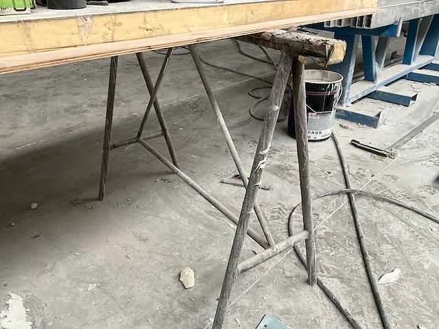 Draagarmstelling en werktafel - afbeelding 7 van  16