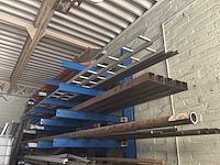 Draagarmstelling enkelvoudig met inhoud - afbeelding 4 van  4