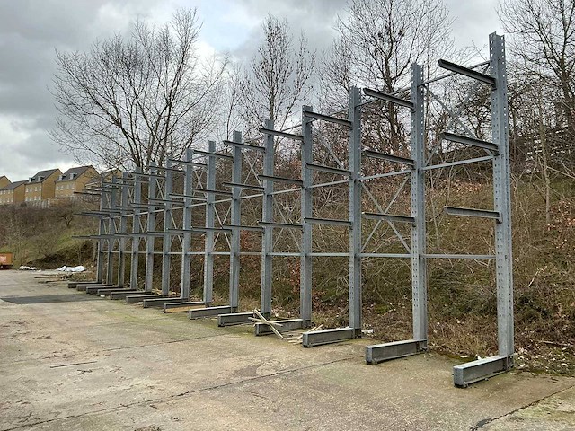 Draagarmstelling enkelzijdig 4x8 - afbeelding 1 van  1