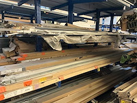 Draagarmstelling met inhoud (7x) - afbeelding 21 van  24