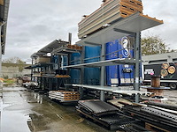 Draagarmstelling met inhoud grote partij isolatiepanelen - afbeelding 1 van  9