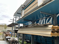 Draagarmstelling met inhoud grote partij isolatiepanelen - afbeelding 6 van  9