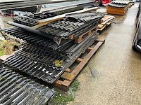 Draagarmstelling met inhoud grote partij isolatiepanelen - afbeelding 7 van  9