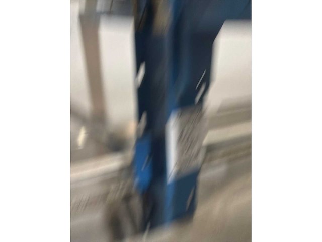 Draagarmstelling met inhoud - afbeelding 3 van  5