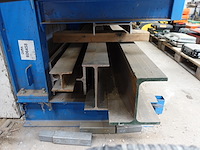 Draagarmstelling ohra met inhoud - afbeelding 4 van  14