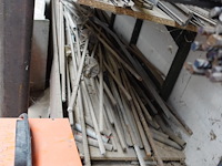 Draagarmstelling ohra met inhoud - afbeelding 12 van  14