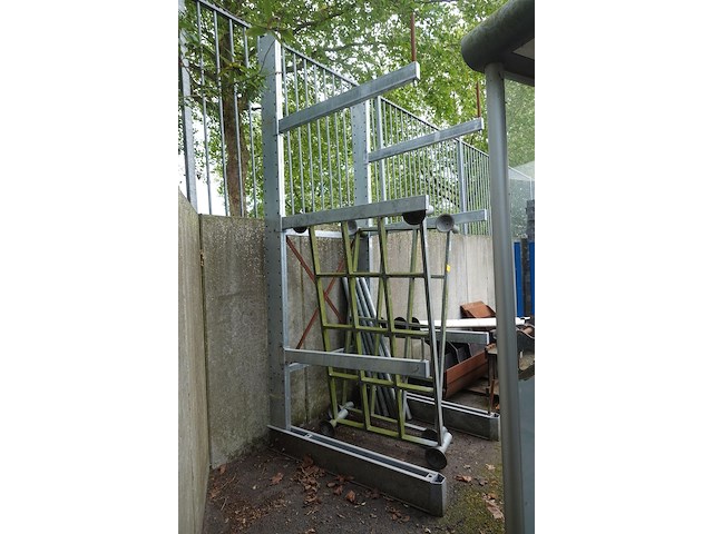 Draagarmstelling - afbeelding 1 van  2