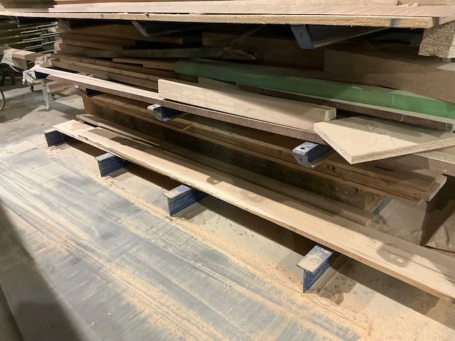 Draagarmstelling - afbeelding 4 van  7