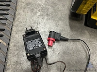 Draagbaar verlichtingssysteem, inclusief lader, peli 9430 rals. werking niet gekend. - afbeelding 4 van  4
