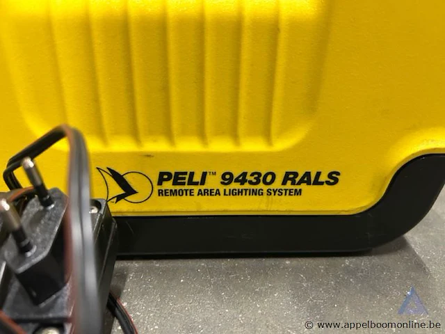 Draagbaar verlichtingssysteem peli 9430 rals, inclusief lader. werking niet gekend. - afbeelding 2 van  4