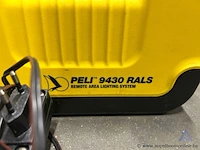Draagbaar verlichtingssysteem peli 9430 rals, inclusief lader. werking niet gekend. - afbeelding 2 van  4