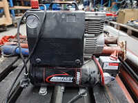 Draagbare compressor aerfast - afbeelding 1 van  7