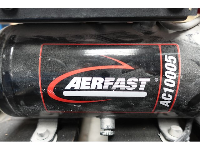 Draagbare compressor aerfast - afbeelding 2 van  7