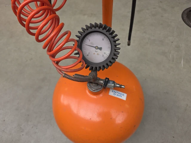 Draagbare compressor nn - afbeelding 2 van  3