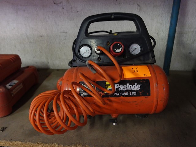 Draagbare compressor paslode + 2x pneumatische nagelschieter - afbeelding 2 van  8