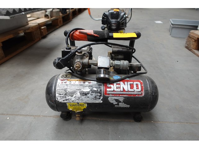 Draagbare compressor senco - afbeelding 1 van  7