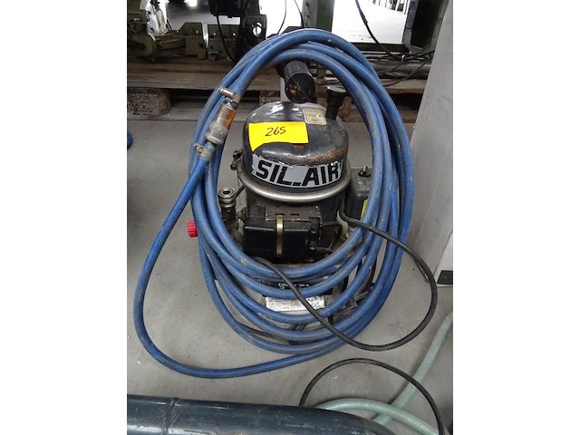 Draagbare compressor silair - afbeelding 1 van  3