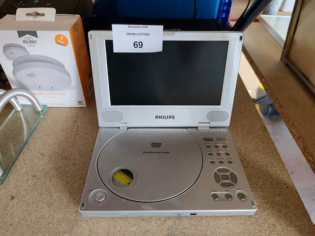 Draagbare dvd speler philips met draagtas, 2 rookmelders elro, draagbare radio/cd speler grundig, vintage bureellamp zwart verchroomd, zwarte all-in-one inkjetprinter canon pixma mg5750 - afbeelding 2 van  7