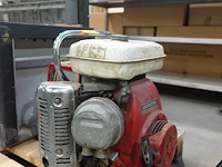 Draagbare generator honda - afbeelding 2 van  4