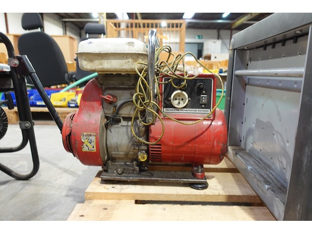 Draagbare generator honda - afbeelding 4 van  4