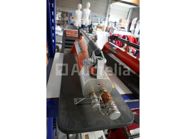 Draagbare hydraulische handpomp holmatro - afbeelding 2 van  4