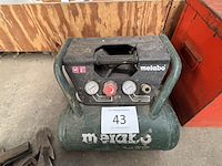 Draagbare metabo compressor - afbeelding 1 van  5
