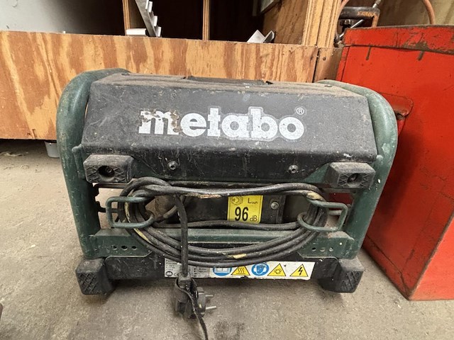 Draagbare metabo compressor - afbeelding 4 van  5