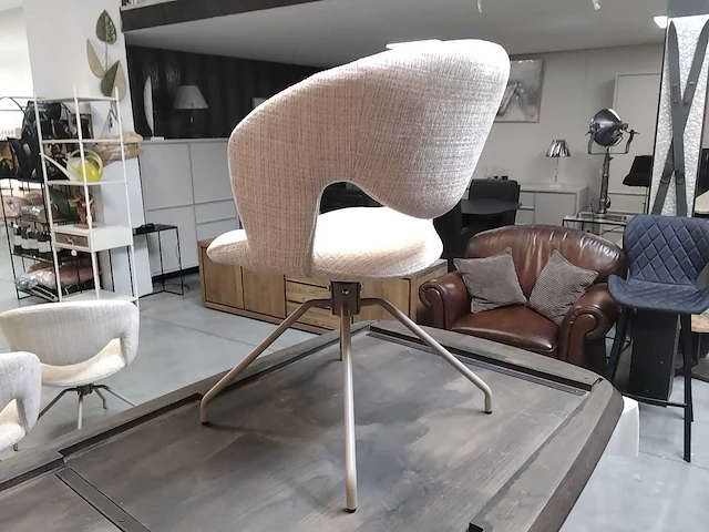 Draaistoel beige (6x) - afbeelding 3 van  4