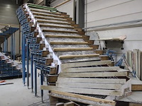 Draaitrappenmal construx combicaster, best. uit 17 treden afm 1000x1800, 1 basistafel 1500x1800 en 20 schoren - afbeelding 2 van  4