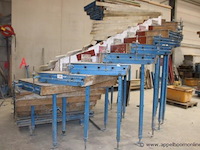Draaitrappenmal construx combicaster, best. uit 18 treden afm 1000x1800, 1 basistafel 1500x1800 en 20 schoren - afbeelding 1 van  5