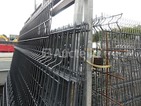 Dragende ezel met 17 verschillende hekken - afbeelding 3 van  7