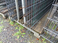 Dragende ezel met 17 verschillende hekken - afbeelding 7 van  7