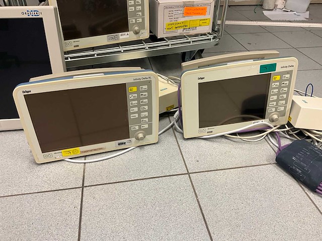 Dräger monitors (9x) - afbeelding 13 van  17