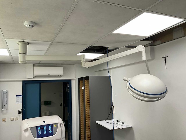 Dräger sola 500 operatielamp - afbeelding 1 van  6