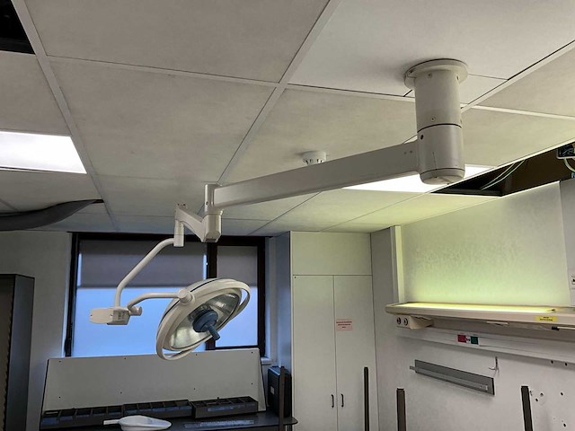 Dräger sola 500 operatielamp - afbeelding 1 van  4