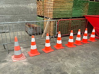 Dranghekkens en gevaren/verkeerskegels - afbeelding 1 van  5