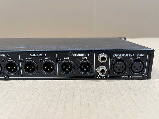 Drawmer da6 balanced distribution amplifier - afbeelding 6 van  6