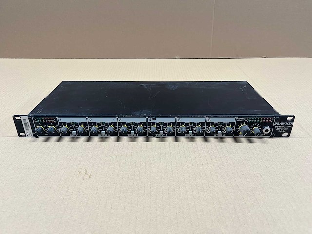 Drawmer da6 balanced distribution amplifier - afbeelding 1 van  6