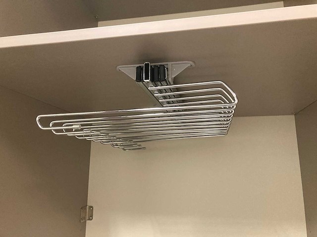 Dressingkast en 2 separatiedeuren - afbeelding 7 van  8